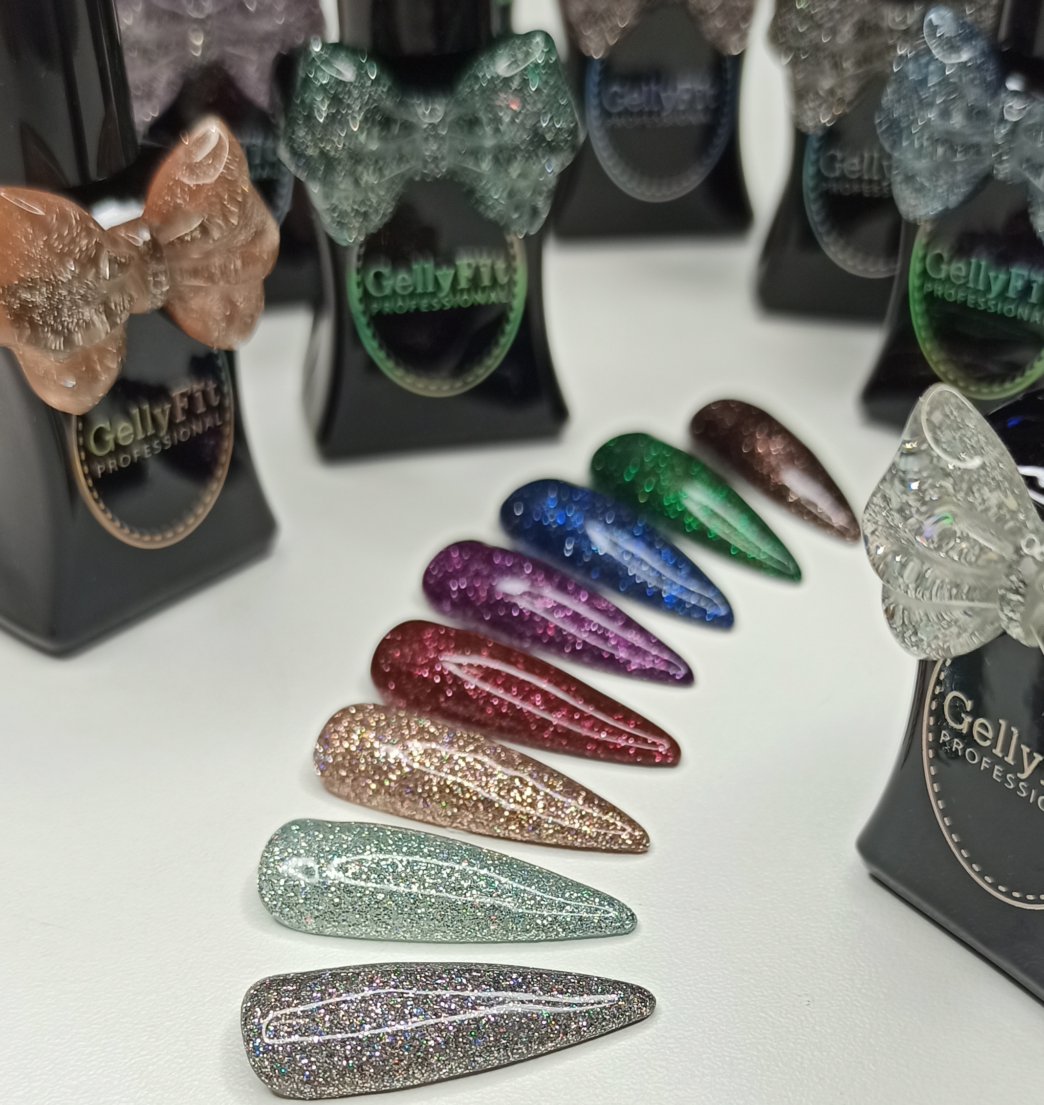 ALL THAT GLITTE.